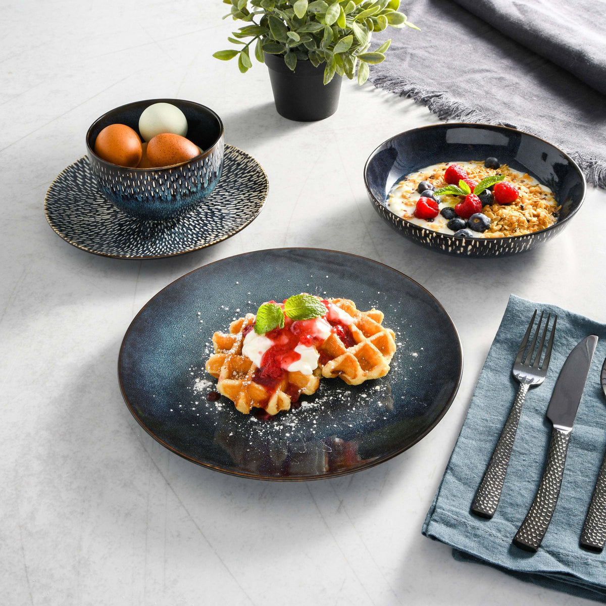 Nouveauté 2026 – Service de table 16 pièces Gibson Elite Matisse - Taupe