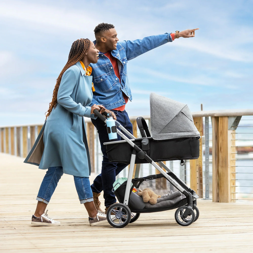 Nouveauté 2026 – Système de voyage modulaire Evenflo Omni Plus avec siège auto pour bébé LiteMax Sport, gris Mylar, unisexe