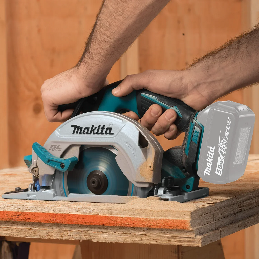 Nouveauté 2026 – Scie circulaire sans fil Makita 18V LXT Lithium-Ion sans balais 6 1/2" XSH03Z (outil seul