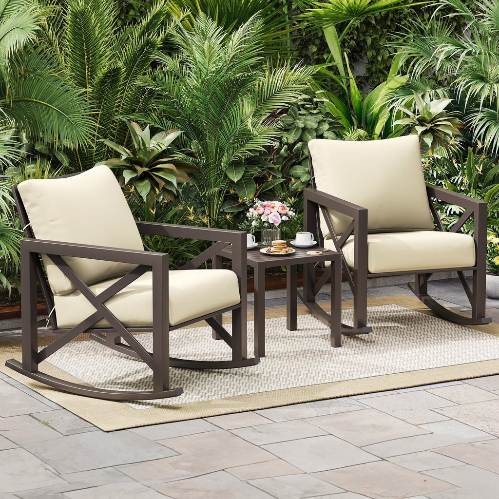 Nouveauté 2026 – Ensemble bistro MRUAKA , 3 pièces, comprenant 2 fauteuils à bascule et 1 table basse en métal avec coussins épais, idéal pour véranda, jardin ou bord de piscine, couleur beige