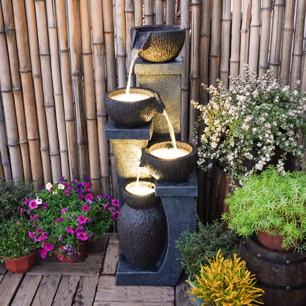 Nouveauté 2026 – Fontaine d'extérieur 37,4 po H avec 4 bassins, fontaine de jardin moderne avec éclairage LED pour patios et cours – Fontaine en résine durable avec design en cascade pour la décoration intérieure/extérieure