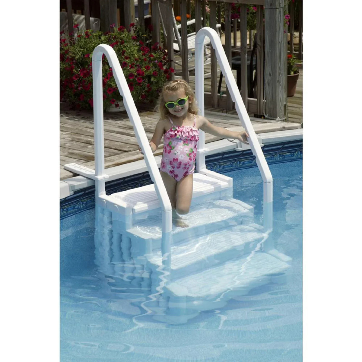 Nouveauté 2026 – Échelle Blue Torrent Antigua avec rampes pour piscines hors sol, blanche