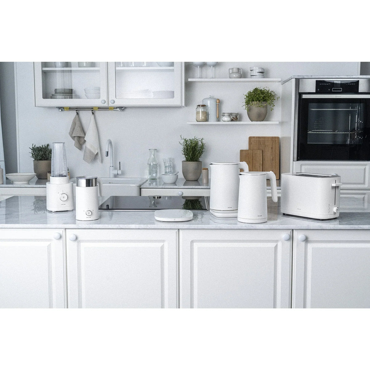 Nouveauté 2026 – Bouilloire électrique sans fil Enfinigy Cool Touch 1 litre ZWILLING , avec eau chaude instantanée - Noire