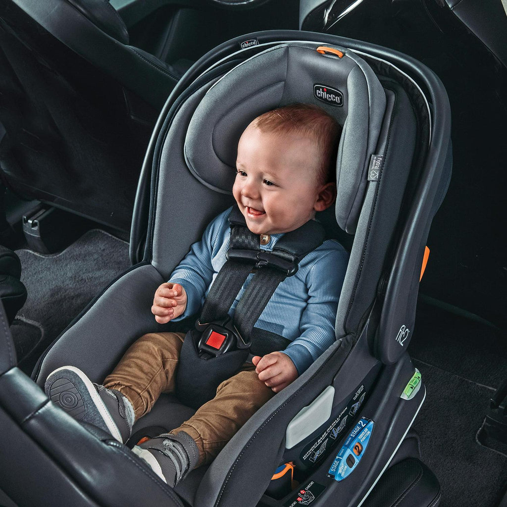 Nouveauté 2026 – Siège auto pour bébé et enfant Chicco Fit2 Adapt - Ember (Noir). Neuf