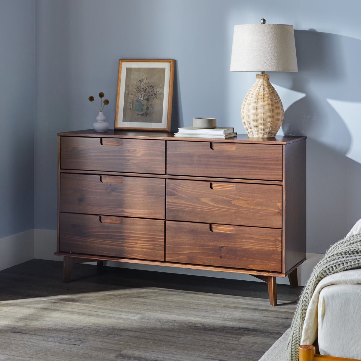Nouveauté 2026 – Commode Walker Edison Sonoma 6 tiroirs en bois massif couleur caramel