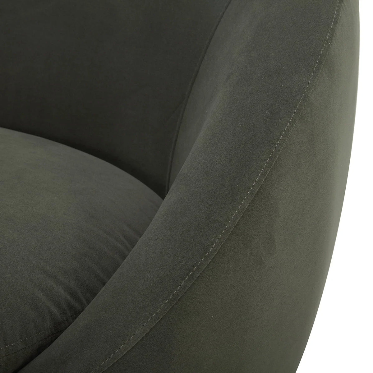Nouveauté 2026 – Fauteuil pivotant Mira de Better Homes & Gardens , en peau de mouton retournée crème