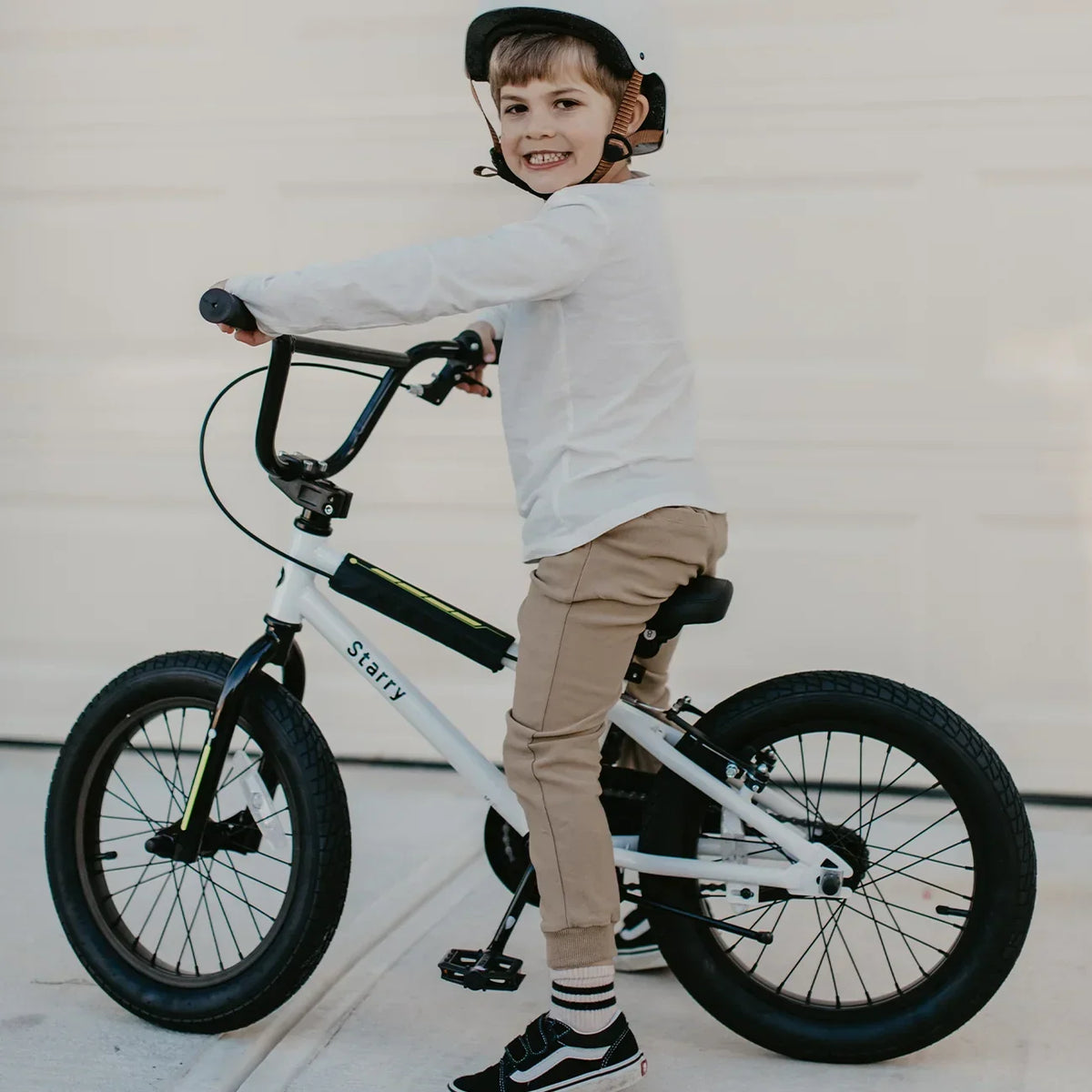 Nouveauté 2026 – Vélo Glerc pour enfants de 3 à 5 ans, style BMX, avec stabilisateurs et frein à rétropédalage, bleu. Convient aux garçons et aux filles de 3 à 5 ans