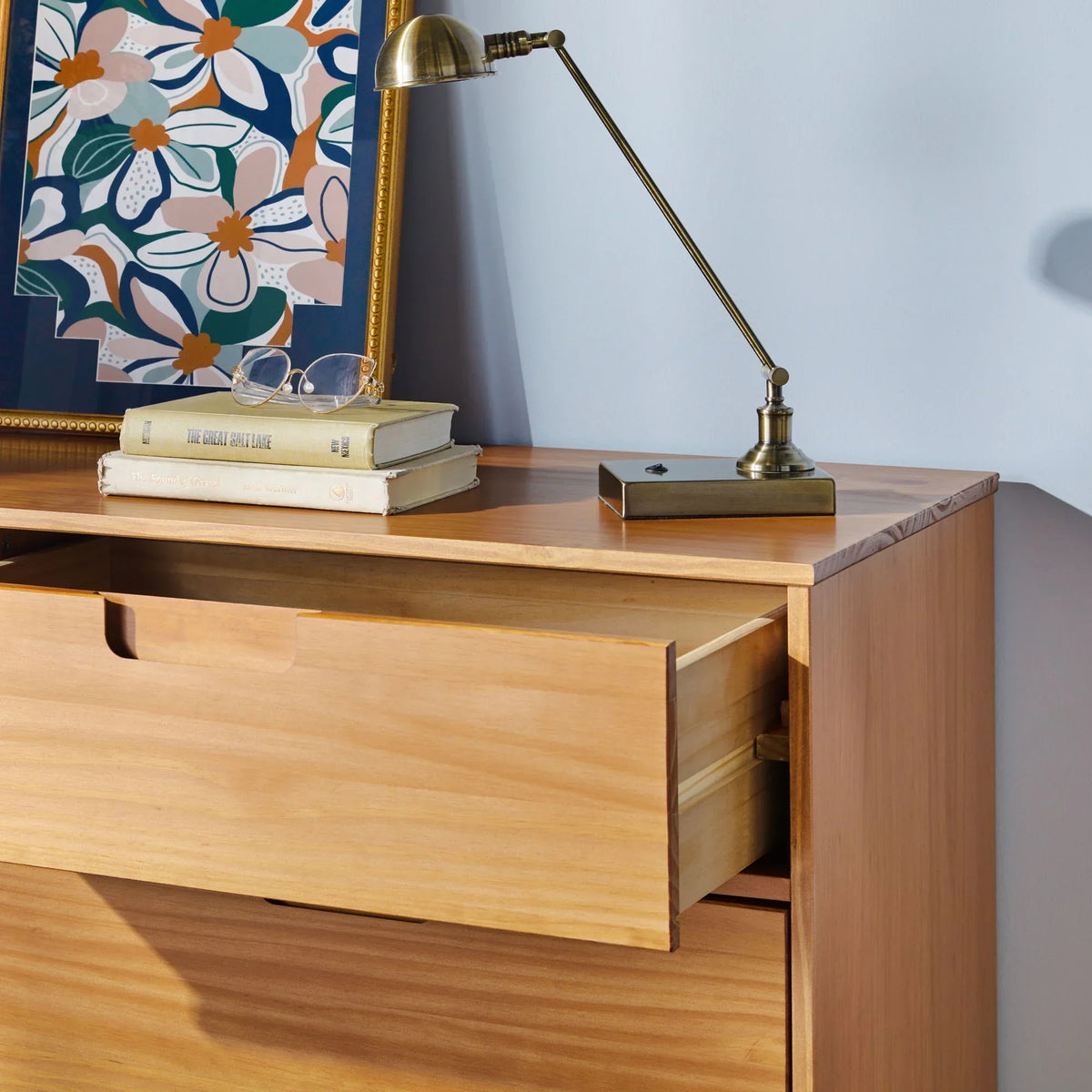 Nouveauté 2026 – Commode Walker Edison Sonoma 6 tiroirs en bois massif couleur caramel