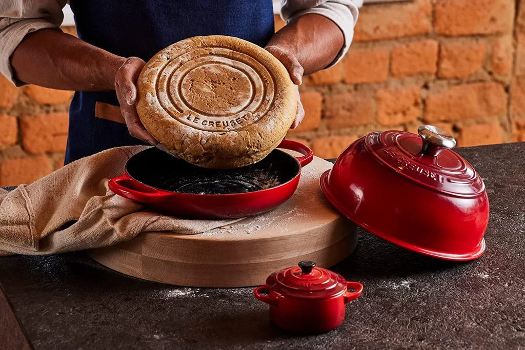 Nouveauté 2026 – Four à pain Le Creuset Signature en fonte émaillée de 24 cm (9,5 pouces), neuf