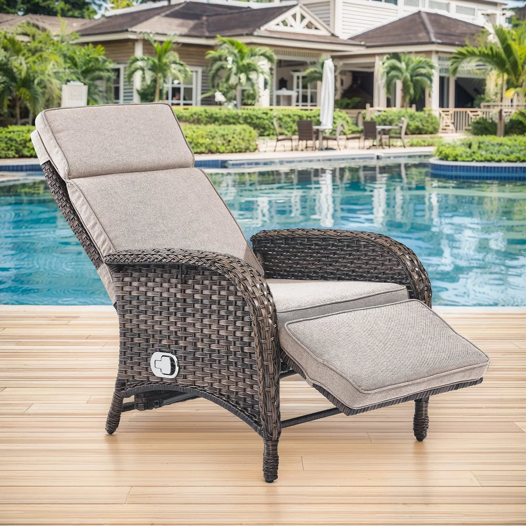 Nouveauté 2026 – Fauteuil inclinable d'extérieur OPOHORO , chaise longue de patio inclinable réglable avec coussin, en osier, avec dossier et repose-pieds réglables, idéal pour le bord de la piscine, beige