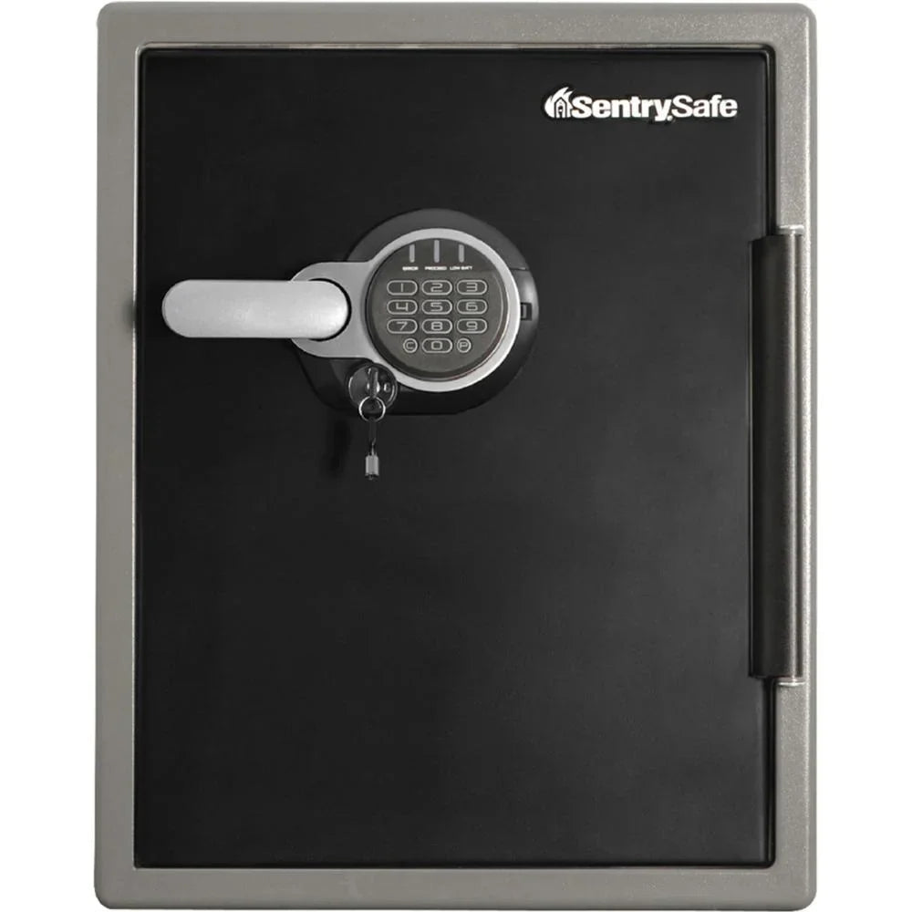 Nouveauté 2026 – Coffre-fort numérique ignifugé et étanche Sentry Safe - 56 litres - Numérique, programmable, double serrure à clé - 4 pênes de verrouillage actifs - Résistant au feu, à l'eau et à l'effraction - pour tablette, téléphone portable, dis