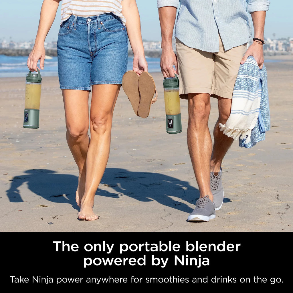 Nouveauté 2026 – Blender portable Ninja Blast , sans fil, bol de 532 ml (18 oz), blender individuel pour milkshakes et smoothies, sans BPA, couvercle étanche et bec verseur, rechargeable par USB-C, pièces compatibles lave-vaisselle, violet métallisé