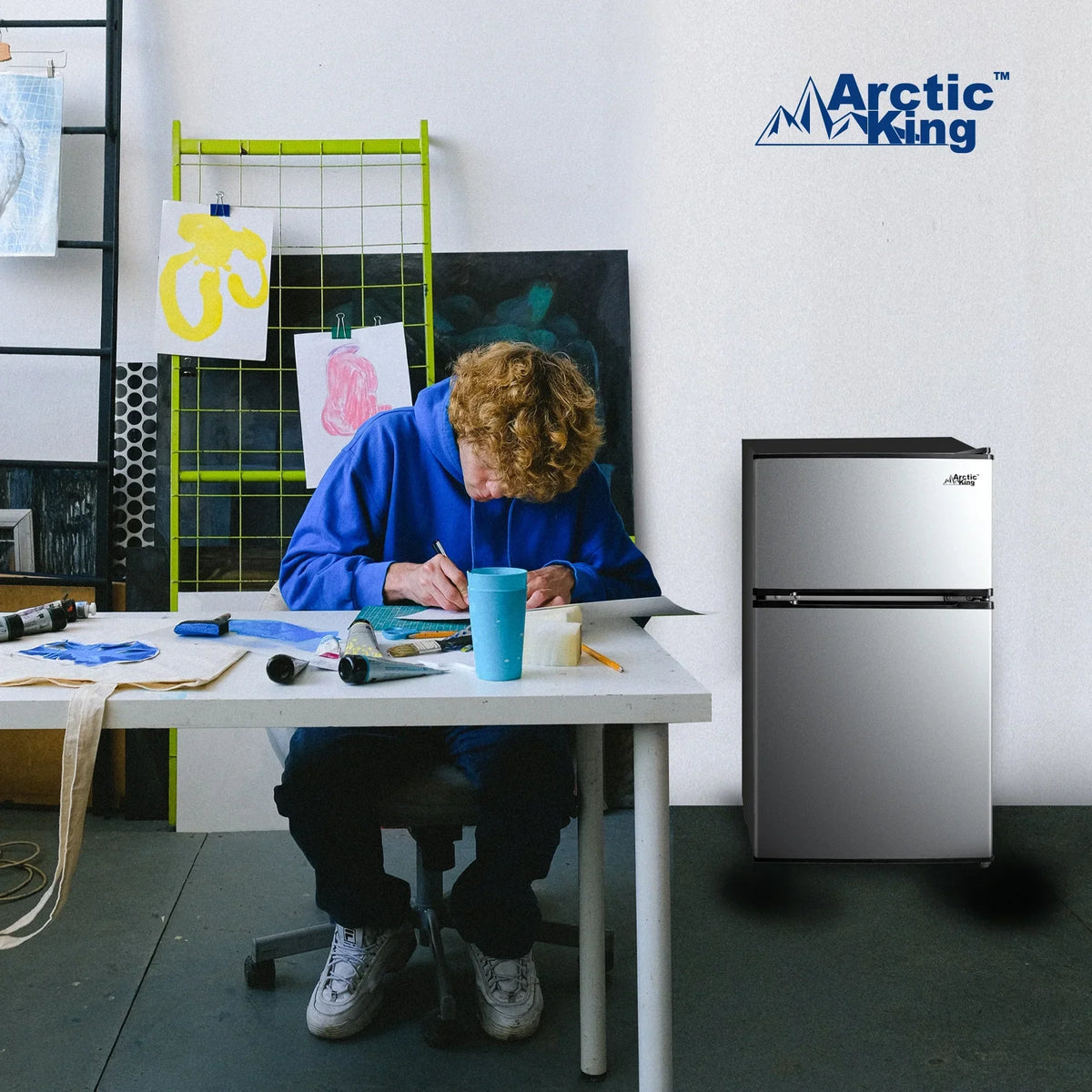 Nouveauté 2026 – Mini-réfrigérateur à deux portes Arctic King 3,2 pi³ avec congélateur, acier inoxydable, E-Star