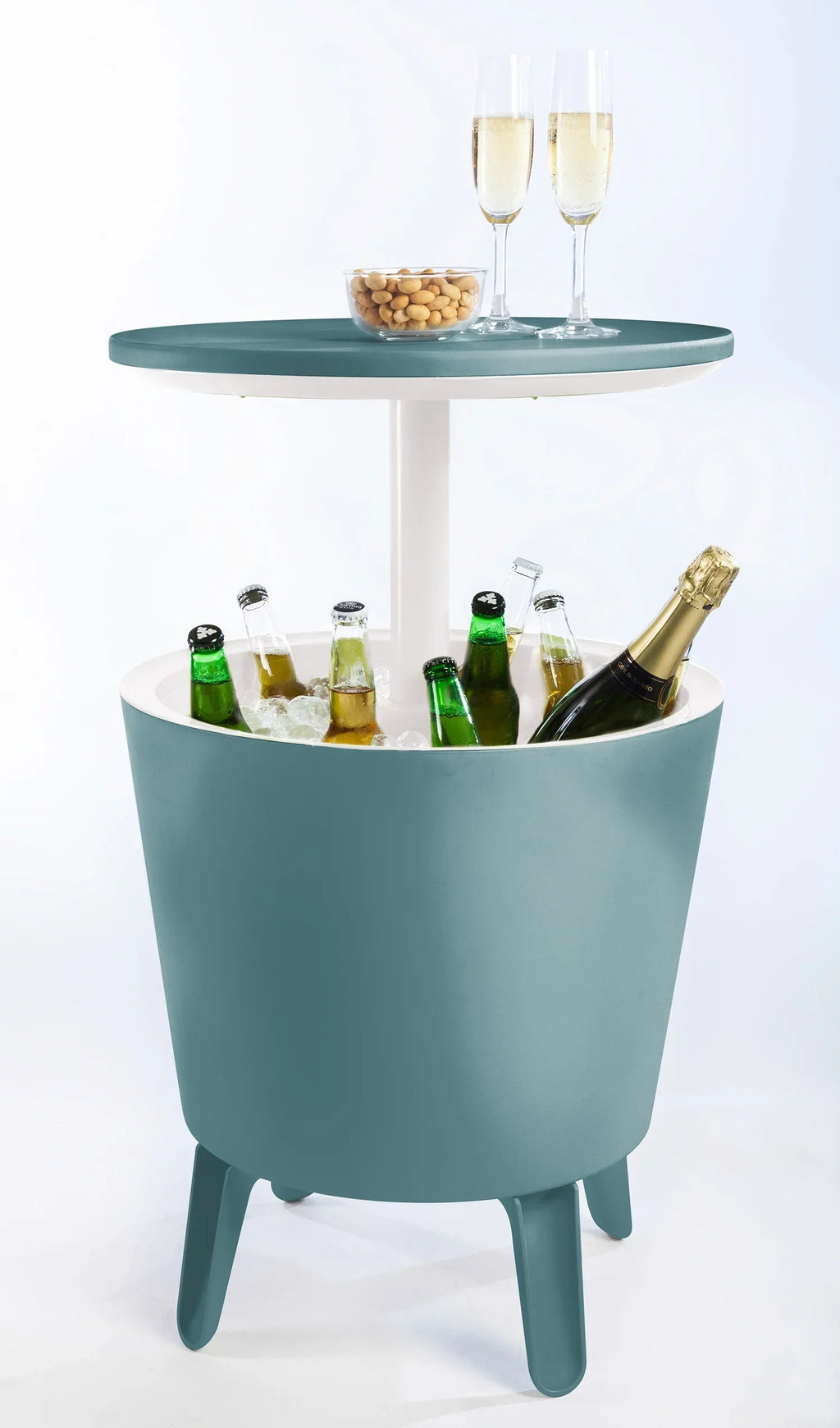 Nouveauté 2026 – Table d'appoint et bar isotherme Keter Pacific Cool Bar 2 en 1 de 28 litres (7,5 gallons), résistante aux intempéries, en résine durable, aspect rotin marron