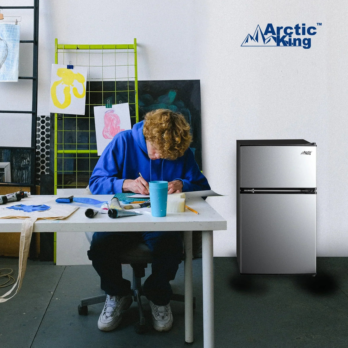 Nouveauté 2026 – Mini-réfrigérateur Arctic King 2 portes de 3,2 pi³ avec congélateur, acier inoxydable, E-Star, ARM32D5ASL
