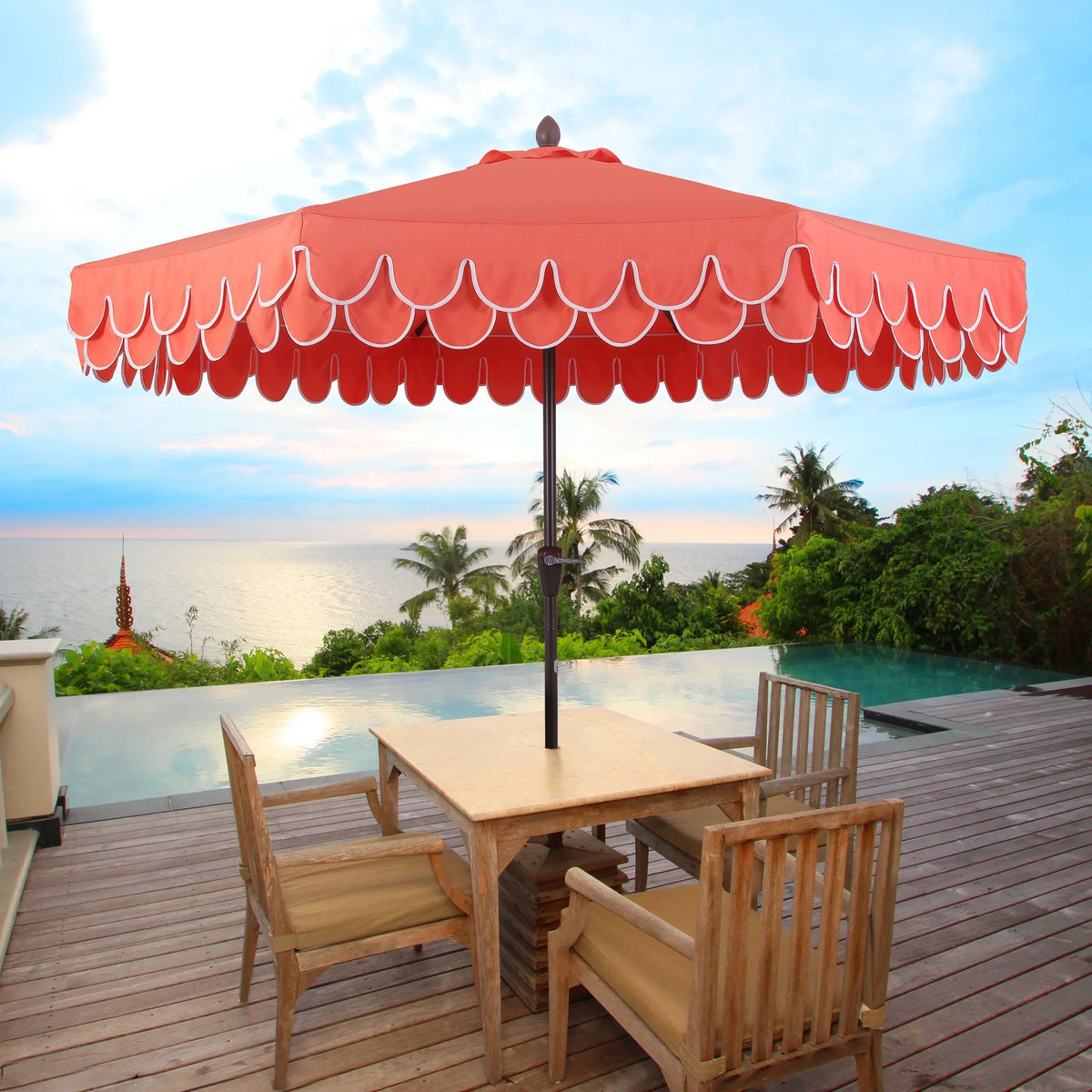 Nouveauté 2026 – Parasol de marché JONATHAN Y Tracy 2,74 m (9 pi), style classique milieu du siècle, franges festonnées, manivelle d'inclinaison automatique, aération et protection UV, rose corail/blanc, mât marron foncé