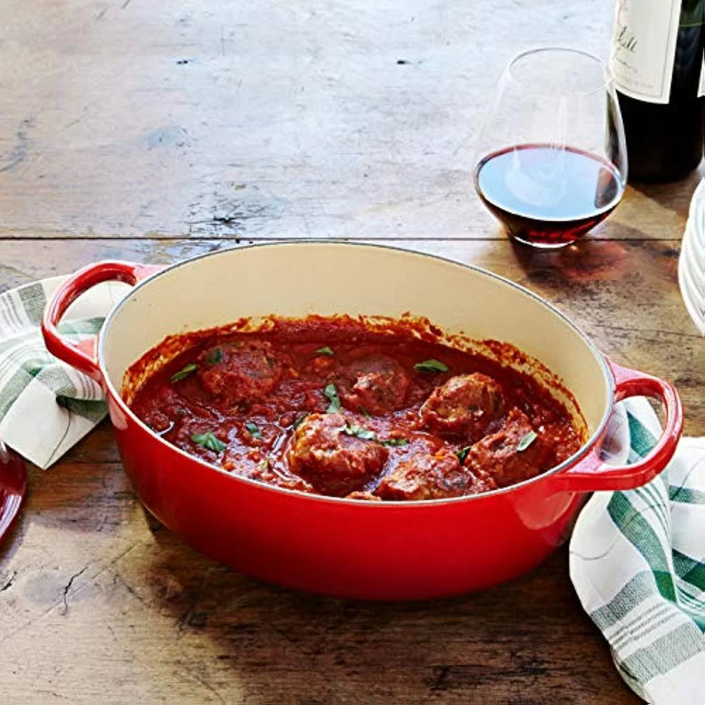 Nouveauté 2026 – Cocotte ovale Le Creuset Signature en fonte émaillée, 5 pintes, couleur cerise