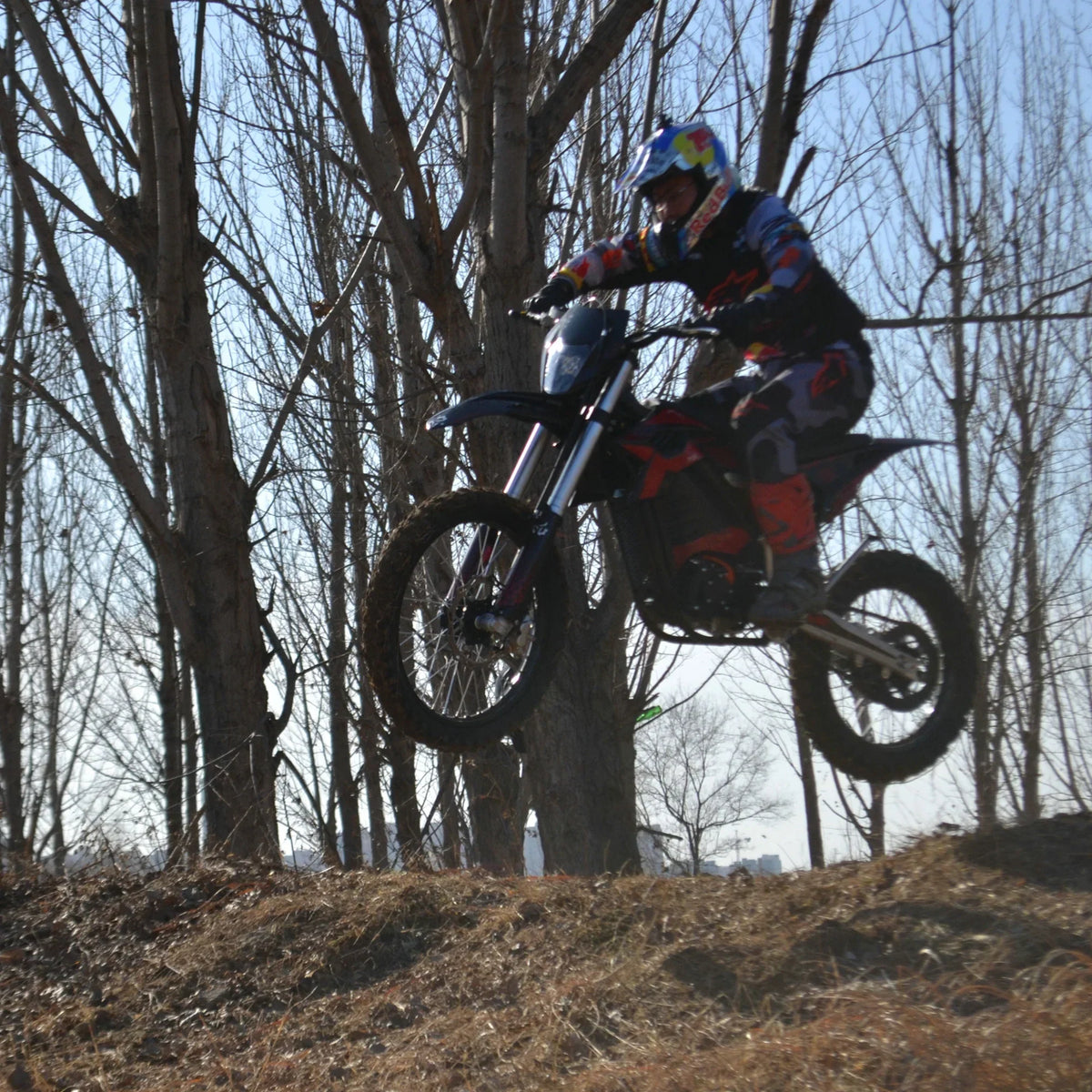 Nouveauté 2026 – Motocross électrique MotoTec Venom 72 V 12 000 W blanche