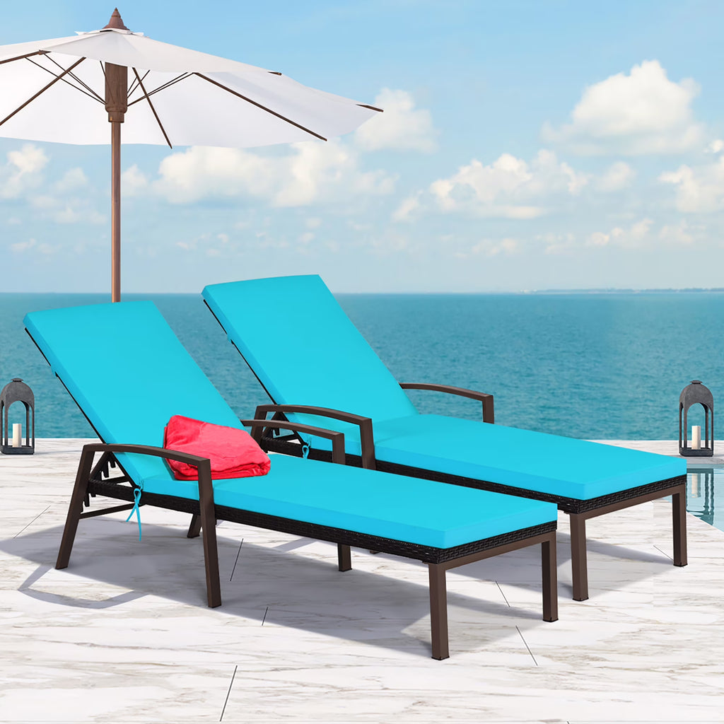 Nouveauté 2026 – Costway Lot de 2 chaises longues de patio en rotin, dossier inclinable, coussin réglable, rouge