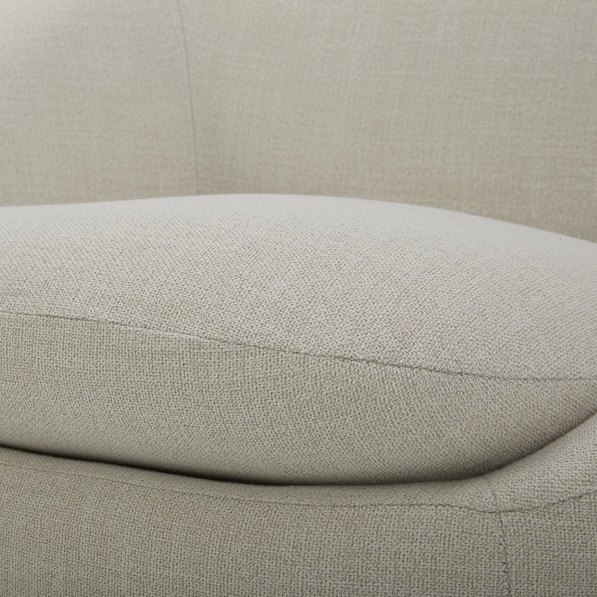 Nouveauté 2026 – Fauteuil pivotant Mira de Better Homes & Gardens , en peau de mouton retournée crème