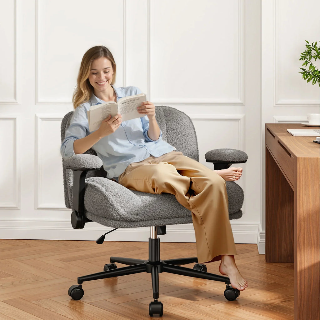 Nouveauté 2026 – Chaise de bureau Romorgniz Criss Cross avec accoudoirs réglables, soutien lombaire, dossier inclinable, coussin épais et roulettes. Idéale pour le bureau, les jeux vidéo, la lecture ou la coiffeuse. Couleur : blanc cassé