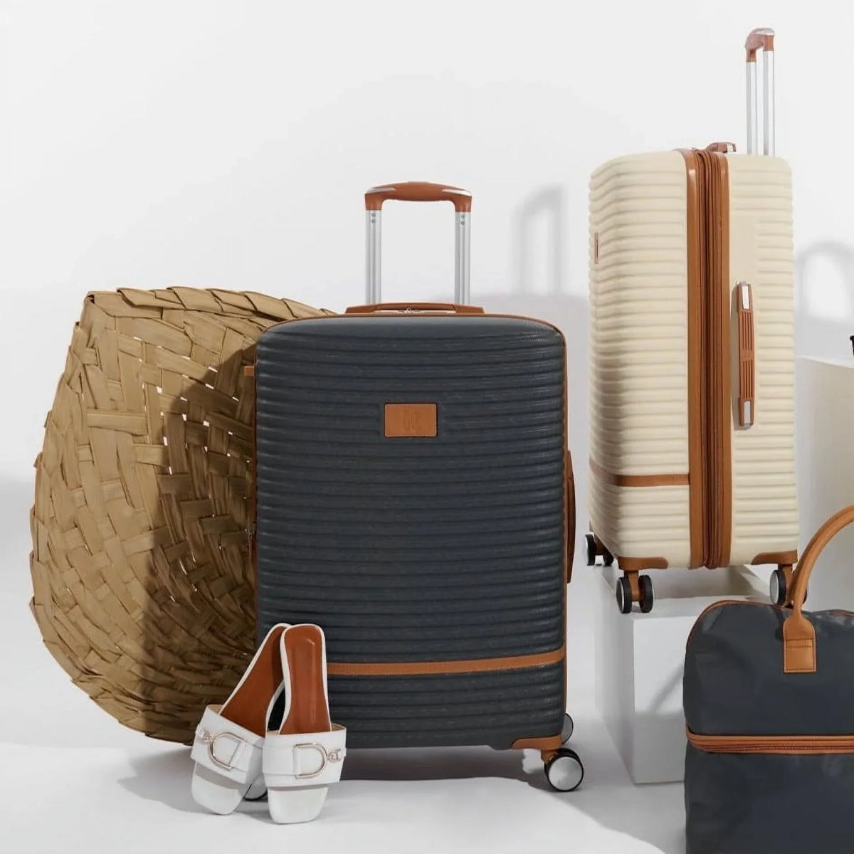 Nouveauté 2026 – Valise Nekit , réplique d'une valise rigide extensible à roulettes de 31 pouces, grise