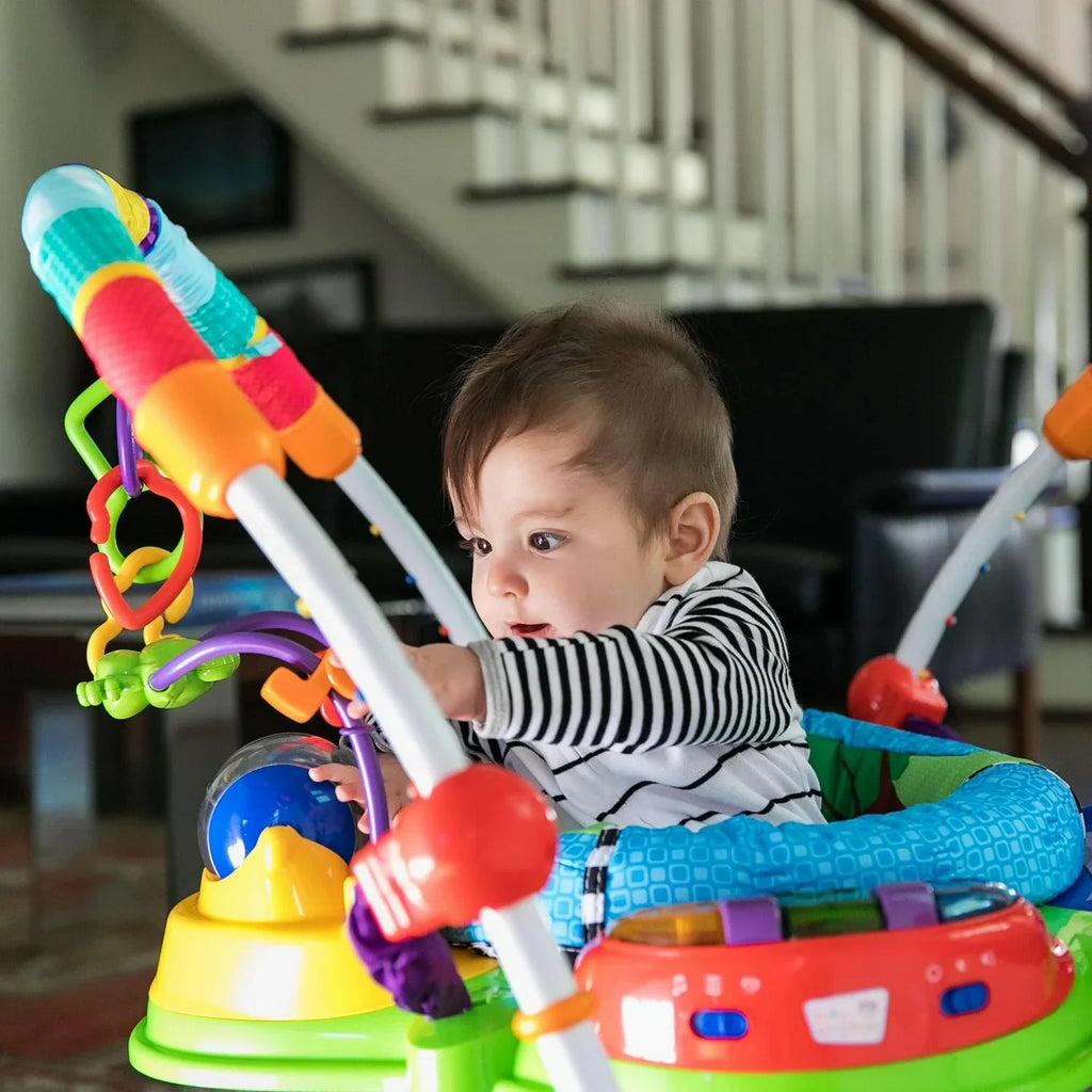 Nouveauté 2026 – Sauteur d'activités Baby Einstein Neighborhood Friends avec lumières et mélodies