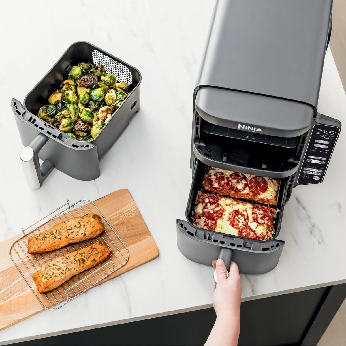 Nouveauté 2026 – Friteuse à air Ninja DoubleStack XL à 2 paniers, technologie DoubleStack permettant de cuire 4 aliments simultanément, conception compacte, 10 pintes, 4 en 1, Smart Finish & Match Cook, SL400