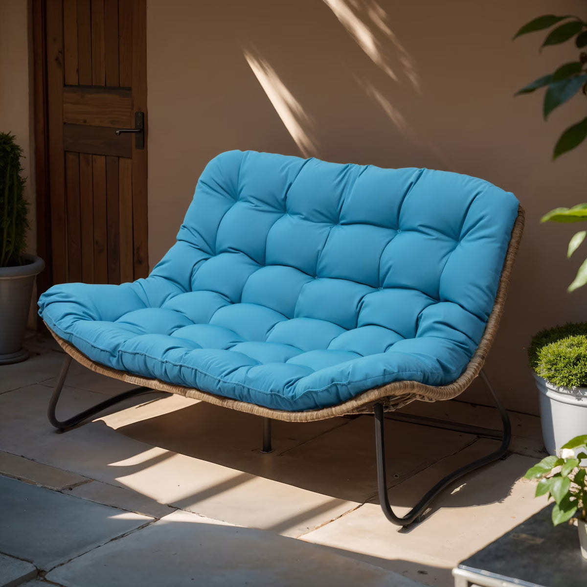 Nouveauté 2026 – Canapé deux places de patio Crestlive Products , grand meuble en rotin résistant aux intempéries avec coussins moelleux, canapé d'extérieur pour balcon, piscine, jardin (beige