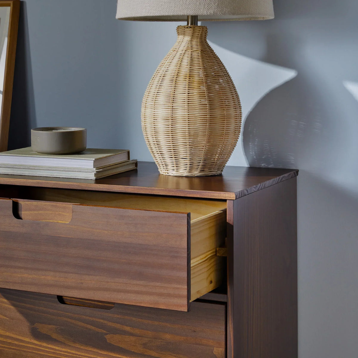 Nouveauté 2026 – Commode Walker Edison Sonoma 6 tiroirs en bois massif couleur caramel
