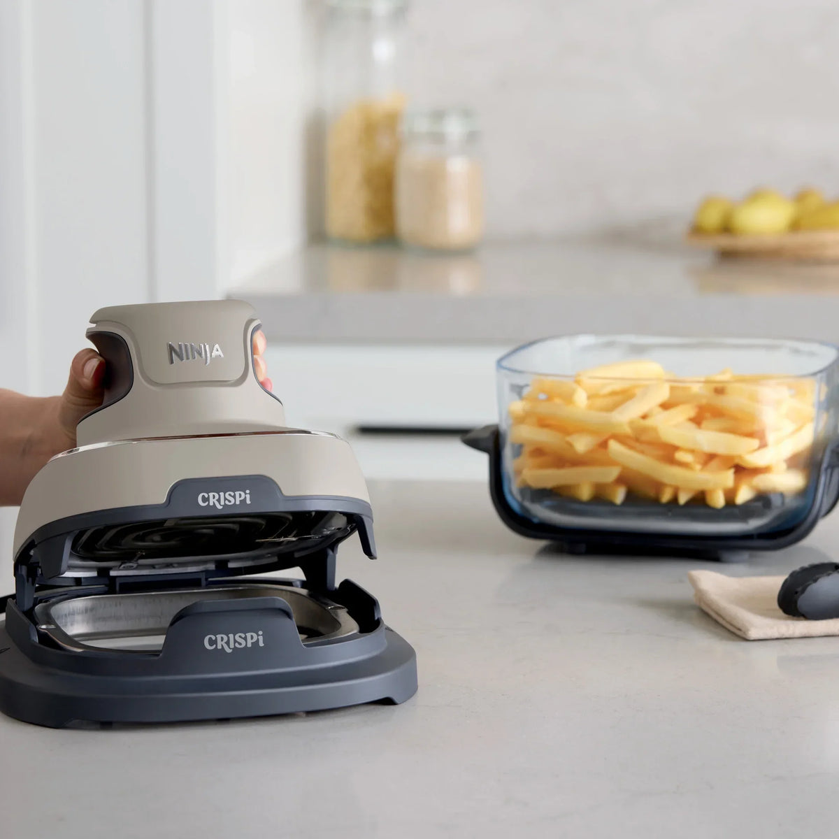 Nouveauté 2026 – Friteuse à air portable Ninja Crispi 4-en-1 en verre , récipients de 4 pintes et 6 tasses, Cyberspace