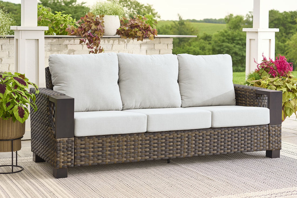 Nouveauté 2026 – Canapé d'extérieur en osier Rockport de Better Homes & Gardens , marron