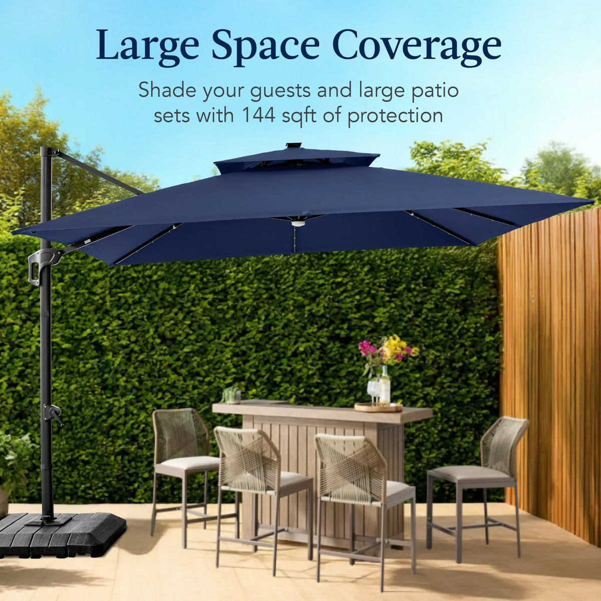 Nouveauté 2026 – Parasol déporté carré d'extérieur à deux niveaux, 3,66 m x 3,66 m, à éclairage solaire LED, avec base rotative à 360°, bleu marine, Best Choice Products