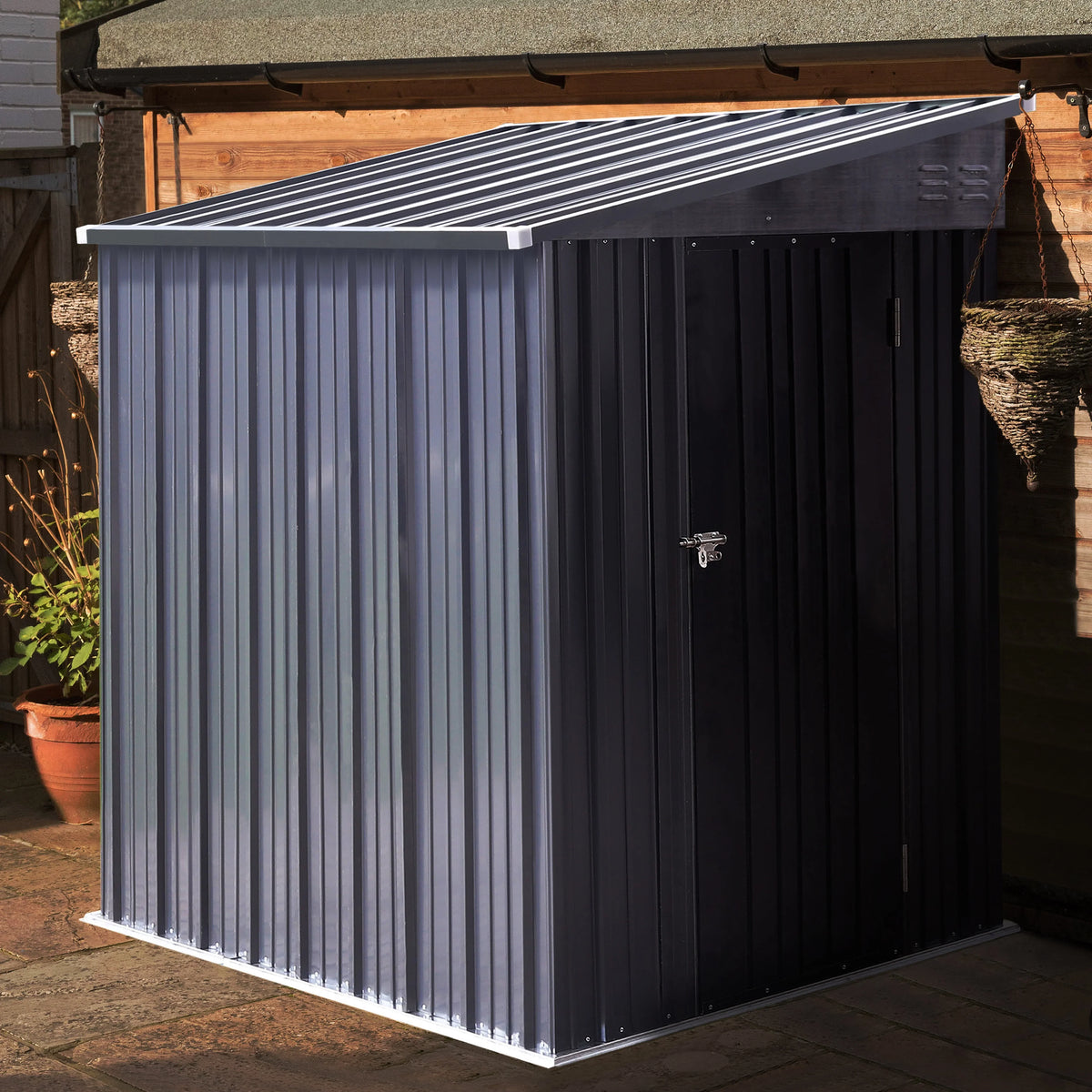Nouveauté 2026 – Abri de jardin VEIKOUS , 2,44 m x 1,22 m, avec porte coulissante verrouillable et aérations, pour jardin, terrasse et pelouse, gris