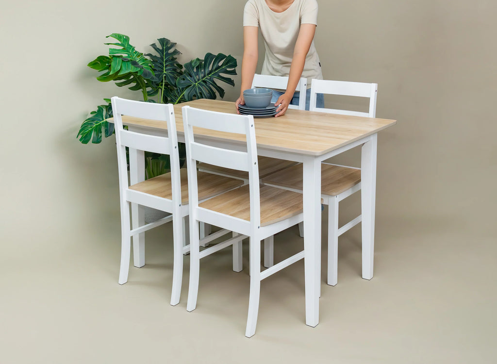 Nouveauté 2026 – Ensemble de salle à manger 5 pièces Mainstays , 1 table et 4 chaises, blanc, MDF et bois d'hévéa, intérieur, table de 117 cm (L) x 74 cm (l) x 76 cm (H