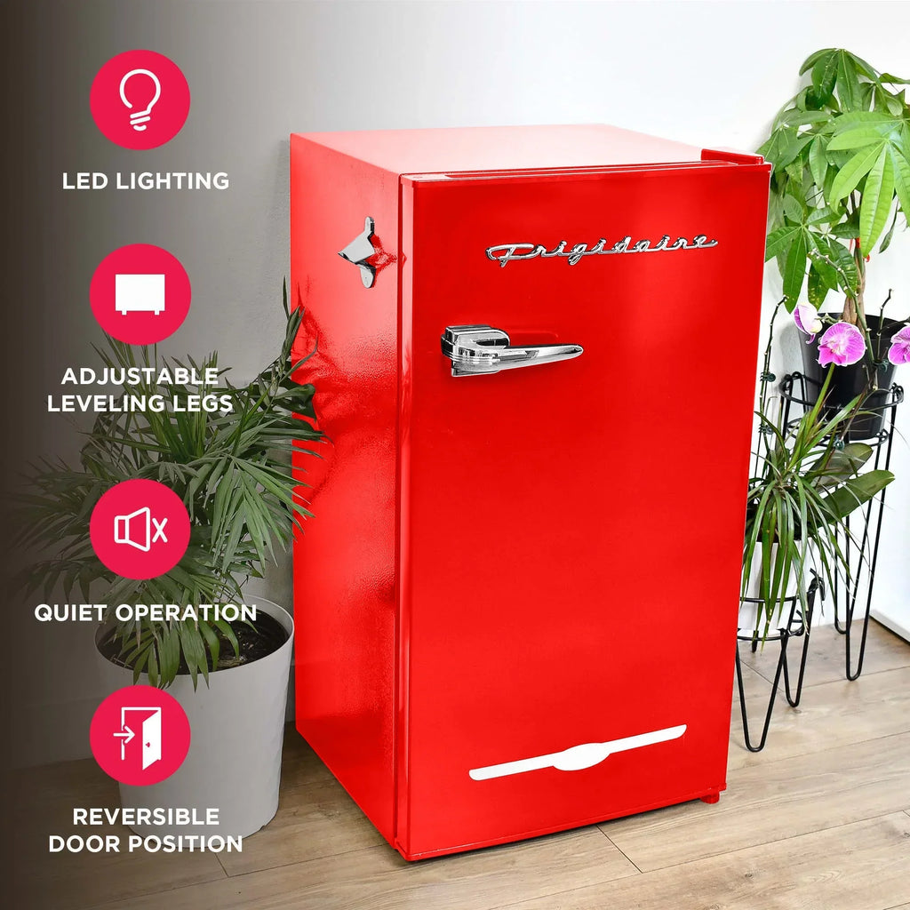 Nouveauté 2026 – Réfrigérateur de bar rétro Frigidaire EFR376-C-PINK 3,2 pi³ (rose), 65 watts, avec ouvre-bouteille latéral
