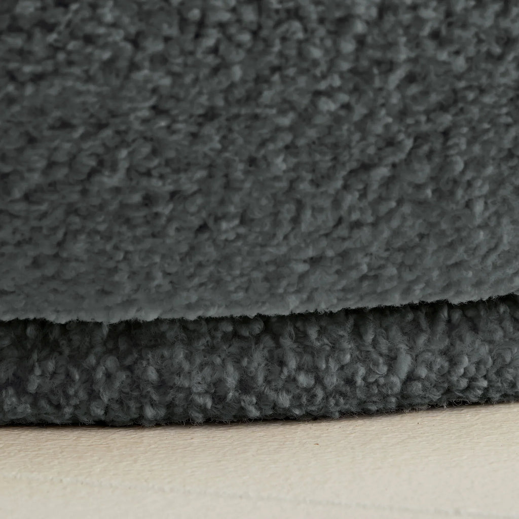 Nouveauté 2026 – Fauteuil pivotant Mira de Better Homes & Gardens , en peau de mouton retournée crème