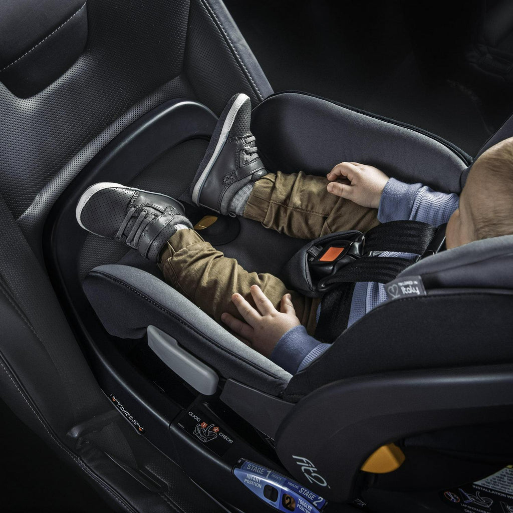 Nouveauté 2026 – Siège auto pour bébé et enfant Chicco Fit2 Adapt - Ember (Noir). Neuf