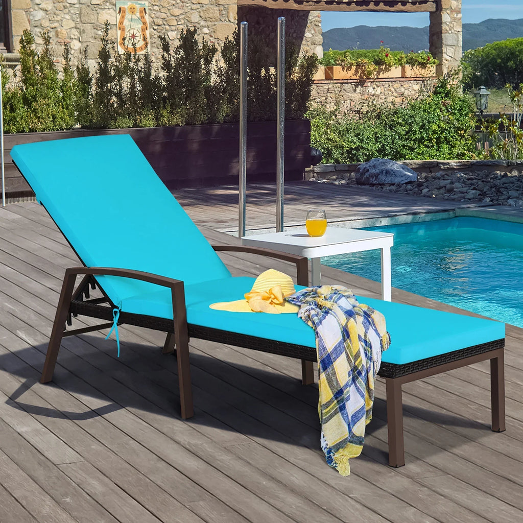 Nouveauté 2026 – Costway Lot de 2 chaises longues de patio en rotin, dossier inclinable, coussin réglable, rouge