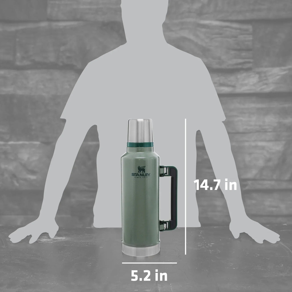 Nouveauté 2026 – Bouteille isotherme en acier inoxydable Stanley Classic , 2 pintes