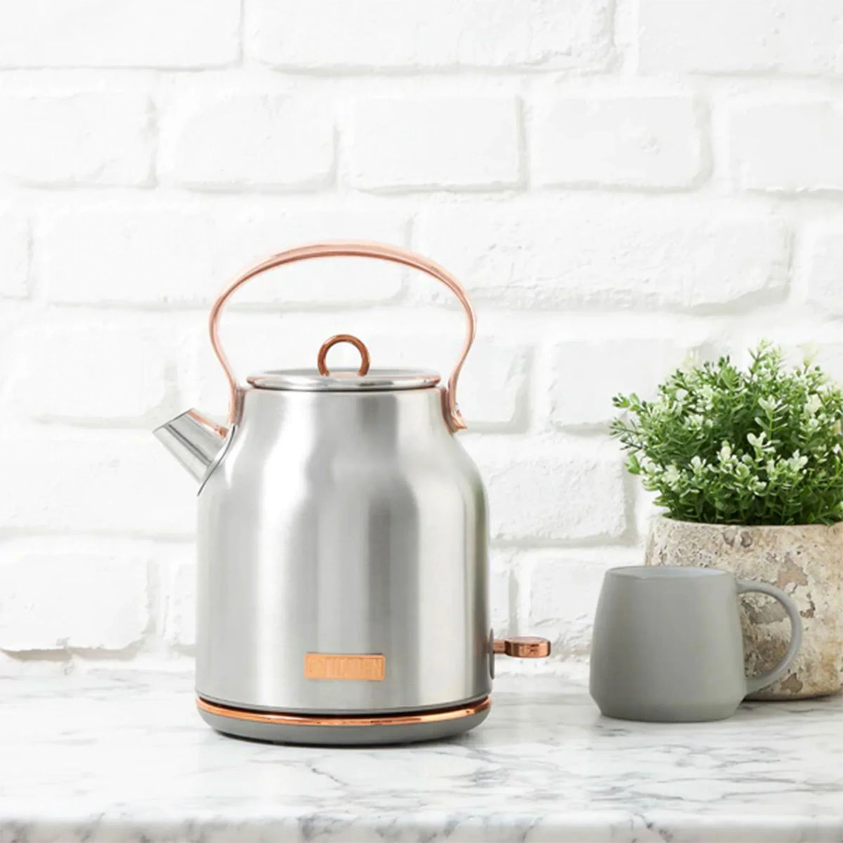 Nouveauté 2026 – Bouilloire électrique Haden Heritage 1500 1,7 W , finition noir mat avec accents cuivrés