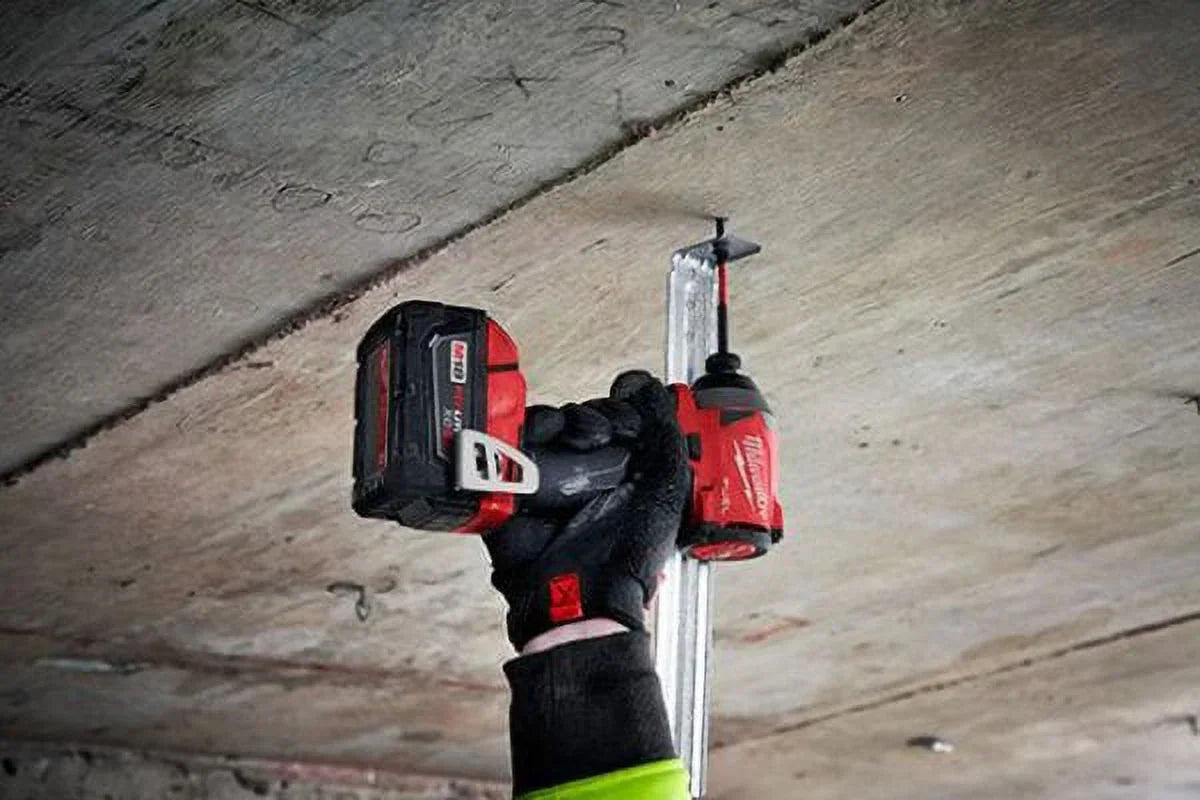 Nouveauté 2026 – Kit de visseuse à chocs hexagonale Milwaukee M18 Fuel 1/4" 18 V (réf. 2853-22) avec 2 batteries 5 Ah, chargeur et mallette de transport