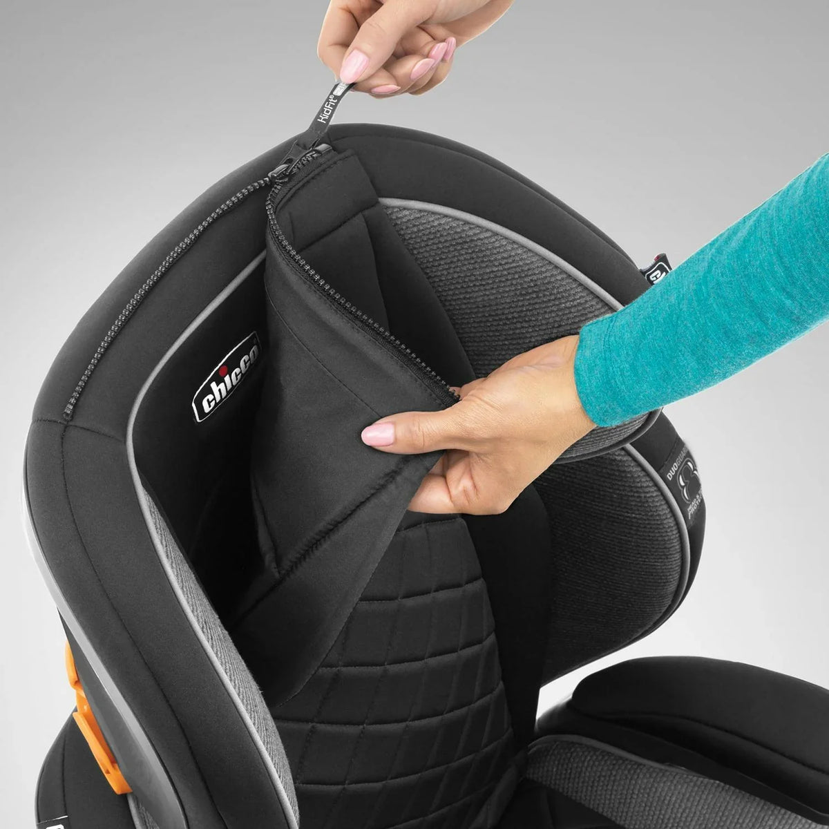 Nouveauté 2026 – Siège auto rehausseur 2-en-1 Chicco KidFit Zip Plus avec ceinture de sécurité - Taurus (noir/gris). Neuf