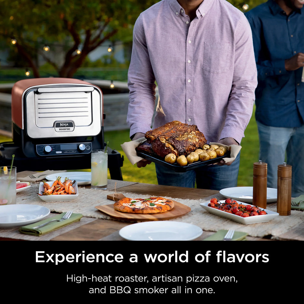 Nouveauté 2026 – Four à pizza à bois Ninja , four extérieur 8 en 1, 5 réglages de cuisson, technologie Ninja Woodfire, température jusqu'à 370 °C, fumoir, électrique