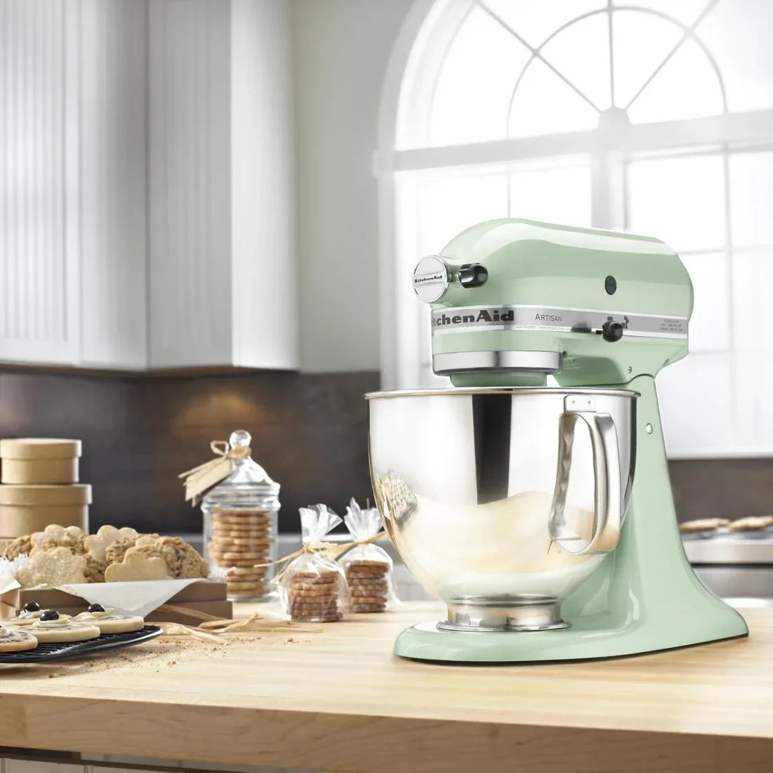 Nouveauté 2026 – Robot pâtissier KitchenAid Artisan Series 5 pintes à tête inclinable, coloris Wildflower, KSM156CXWF (édition