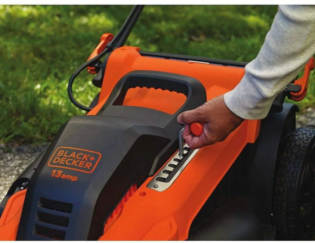 Nouveauté 2026 – Tondeuse à gazon filaire BLACK+DECKER MM2000 13 A, 51 cm (20 pouces), année