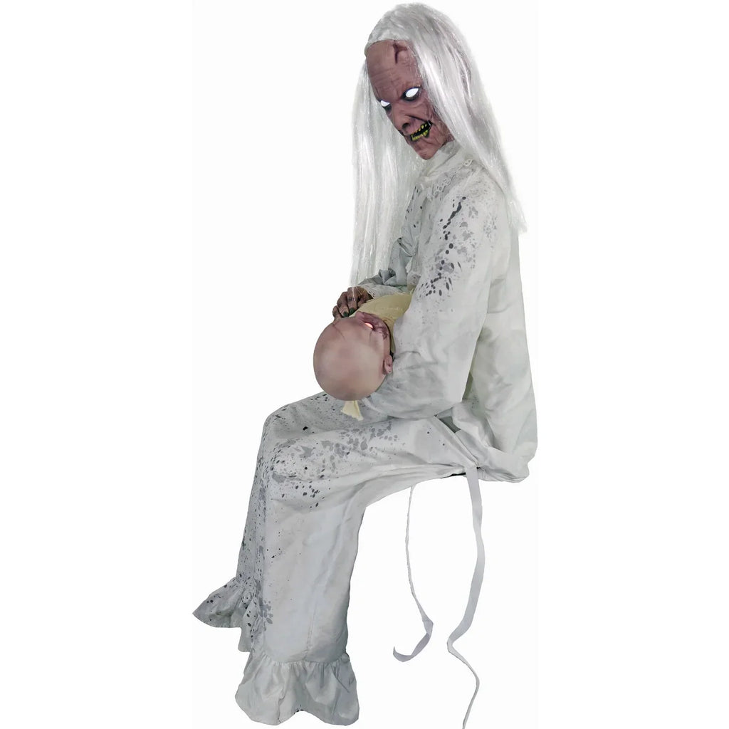 Nouveauté 2026 – Décoration d'Halloween Tekky Haunted Hill Farm : Mamie Gravely animatronique de 88 cm (2,9 pi) avec sons activés par le mouvement, HHGRVLYGRNY-1FLSA