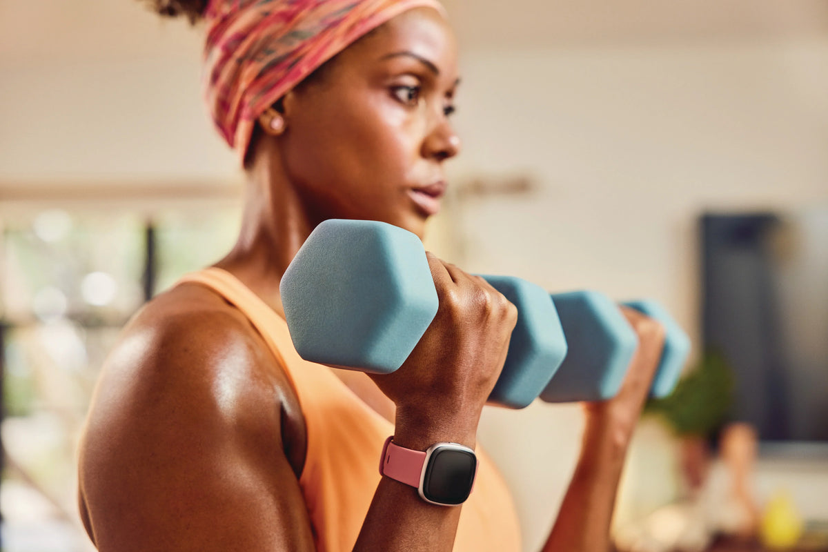 Nouveauté 2026 – Montre connectée Fitbit Versa 4 - Noir/Graphite Aluminium
