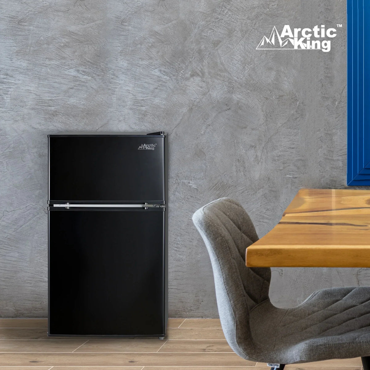 Nouveauté 2026 – Mini-réfrigérateur à deux portes Arctic King 3,2 pi³ avec congélateur, acier inoxydable, E-Star