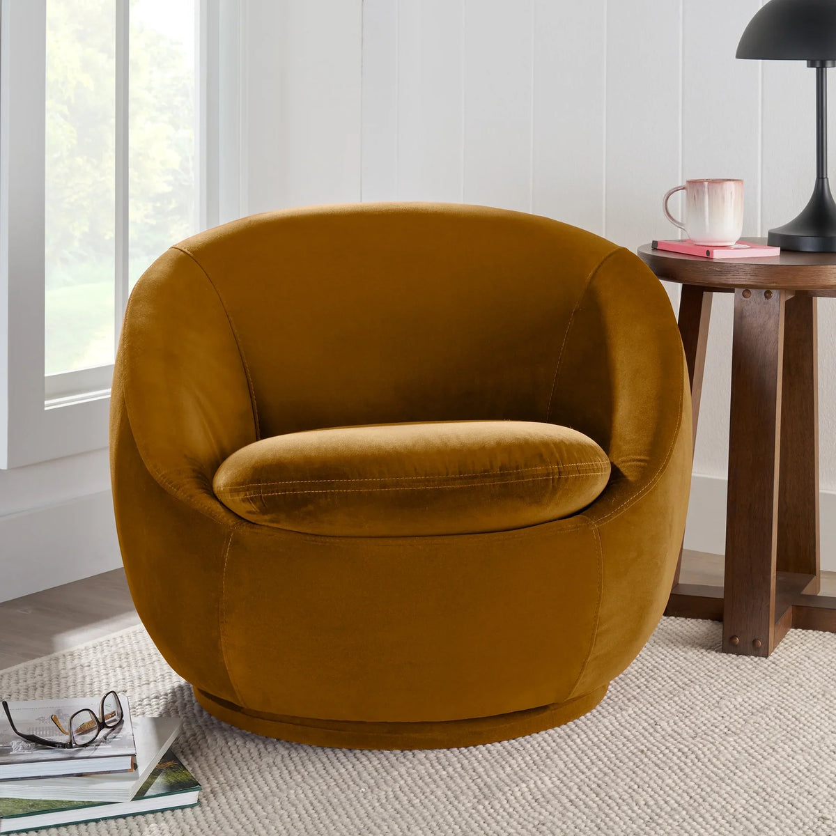 Nouveauté 2026 – Fauteuil pivotant Mira de Better Homes & Gardens , en peau de mouton retournée crème